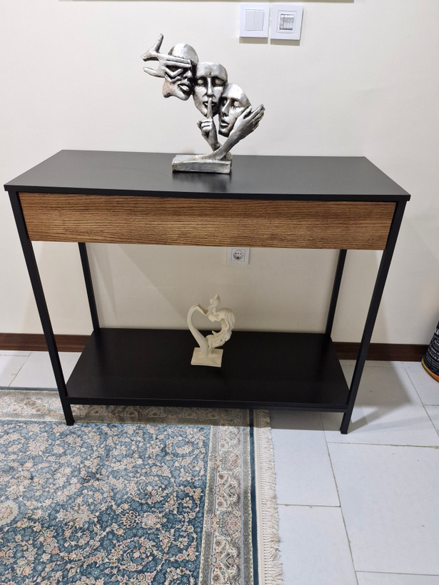 آیینه و کنسول